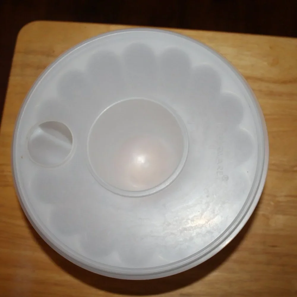 Vintage White Tupperware Jello Mold
